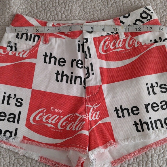NWOT Coca Cola Small Logo Slogan Check Print Distressed Hem Jean Shorts - Picture 6 of 16